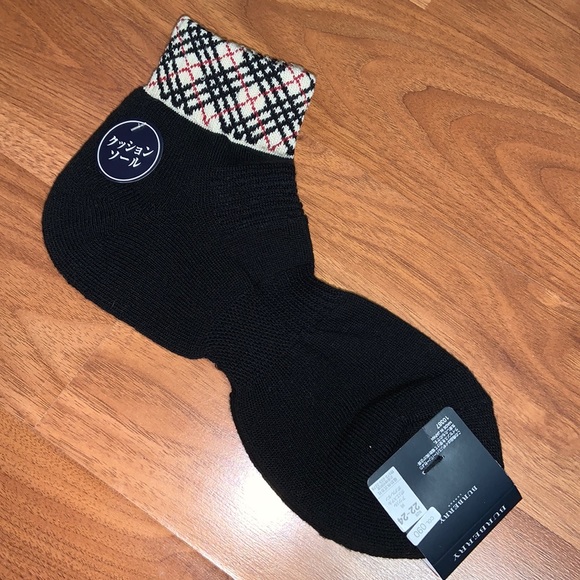 Authentic Burberry Socks with Cushioned Sole - Picture 4 of 8